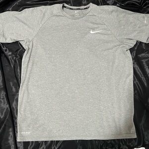 Nike Men's Heather Gray Short Sleeve Tee